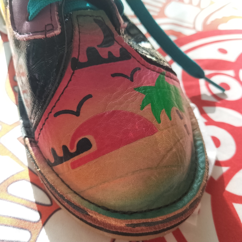 Unique Leather patchwork shoe 7 - Picture 2 of 6